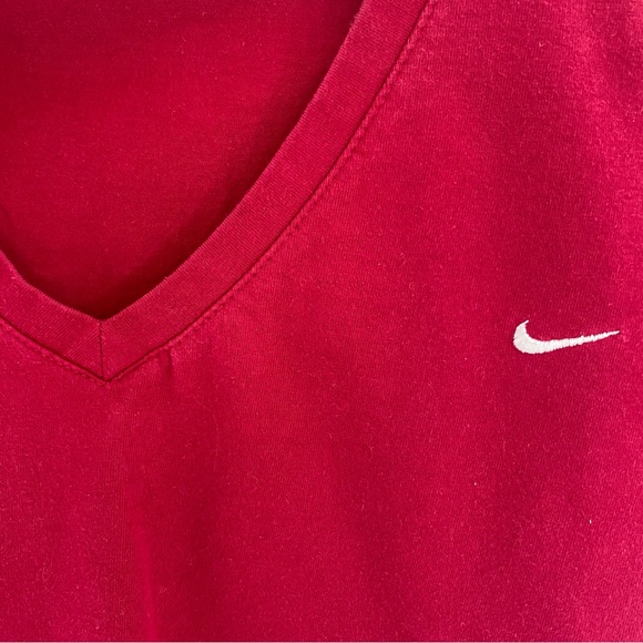 Vintage Nike Short Sleeve Pink V-Neck T-Shirt - Picture 3 of 4